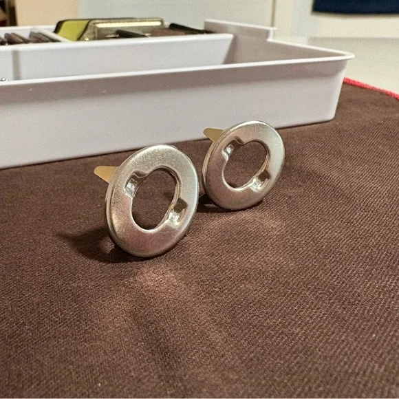 2 pieces NICKEL Vintage Coach Turnlock Faces Replacement Parts Hardware - Picture 5 of 10